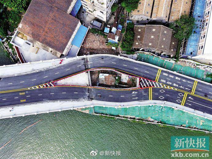 围观者|广州海珠“桥中房”房主面对“一窝蜂围观者”委屈落泪