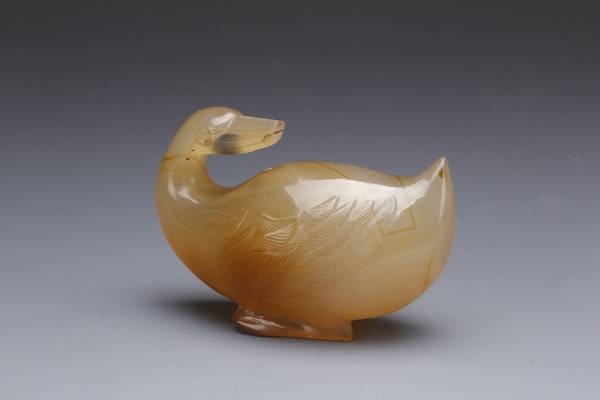 杭博|杭博精品玉石器在沪展出：有良渚古玉，也有明龙纹青玉?尾