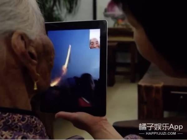 点燃|许幻山偶像有多牛？用21年点燃百米天梯烟火，不愧是最会玩火的人