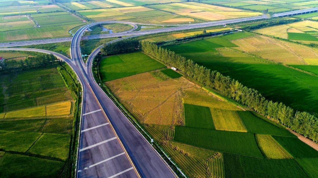 湘鄂gdp_中国gdp增长图(3)