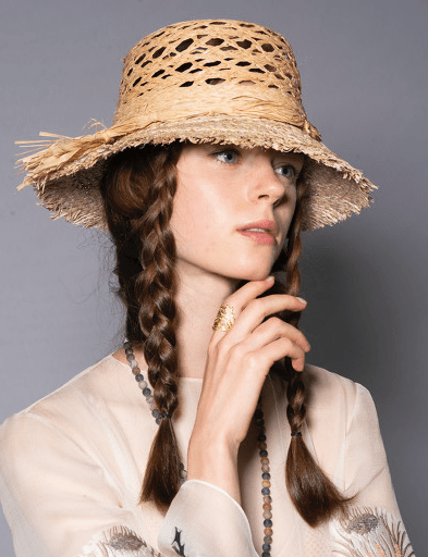 肌肤|欧阳娜娜和张子枫的少女护肤法，原来是我们向往的护肤植物学~