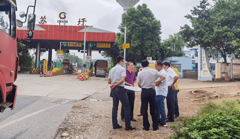 市交通运输局协调解决广西钦州至崇左高速公路吴圩至上思连接线(苏圩