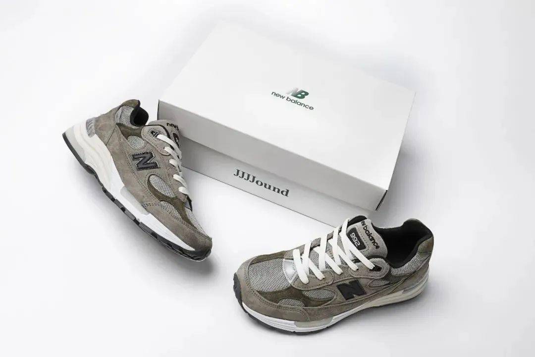 Air|小熊 Dunk 一天降 4K，最惨一双暴跌三万！抢着买这些鞋的人都哭了！