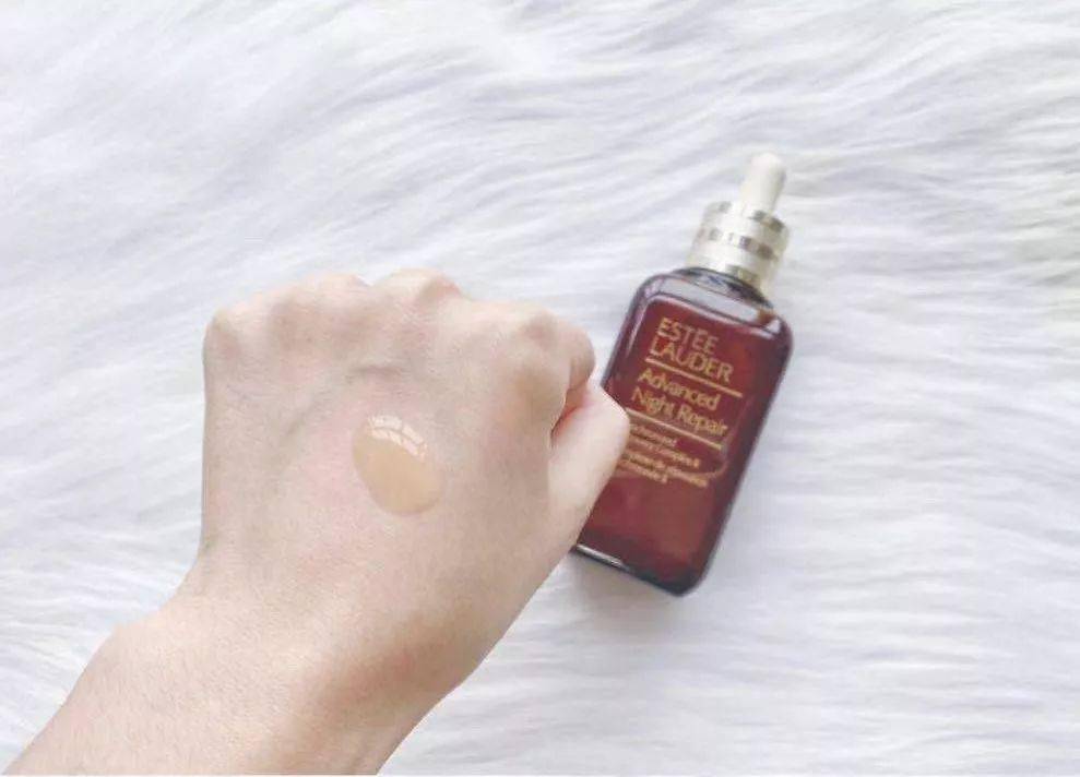 精华|快抢！每个女人都无法拒绝的雅诗兰黛小棕瓶，只要85元！