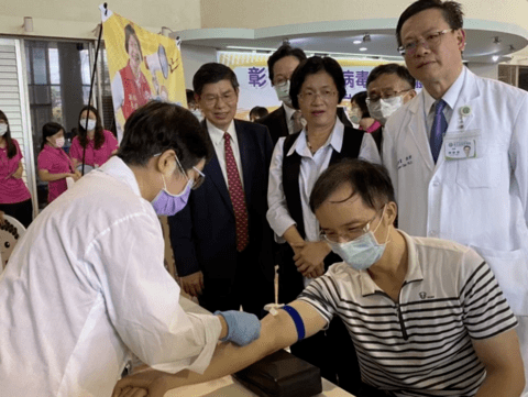 感染者|纸包不住火！台湾万人测抗体，验出隐性感染者