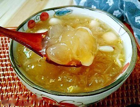 牛奶红枣银耳羹 54c4d40f5b5c437cacca9e8781180431.jpeg