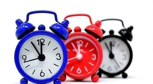 晚上几点睡觉不算熬夜合适 646fea6d7fbb4c87b1dc99bdb08a0082.jpeg