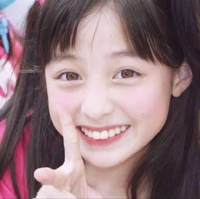 小肚腩|桥本环奈因在新剧中胖出小肚腩又双叒上热搜，这个形象还能再演偶像剧女主吗？