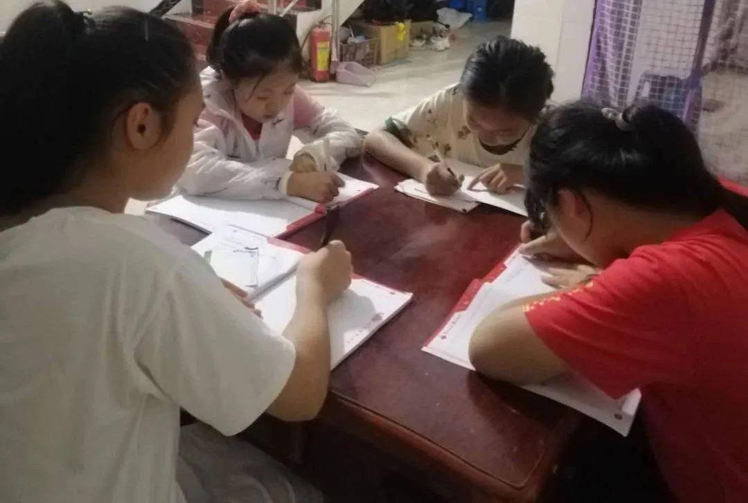 永州|看到成品让人口水直流欧爸的孩子们下厨学做永州血鸭