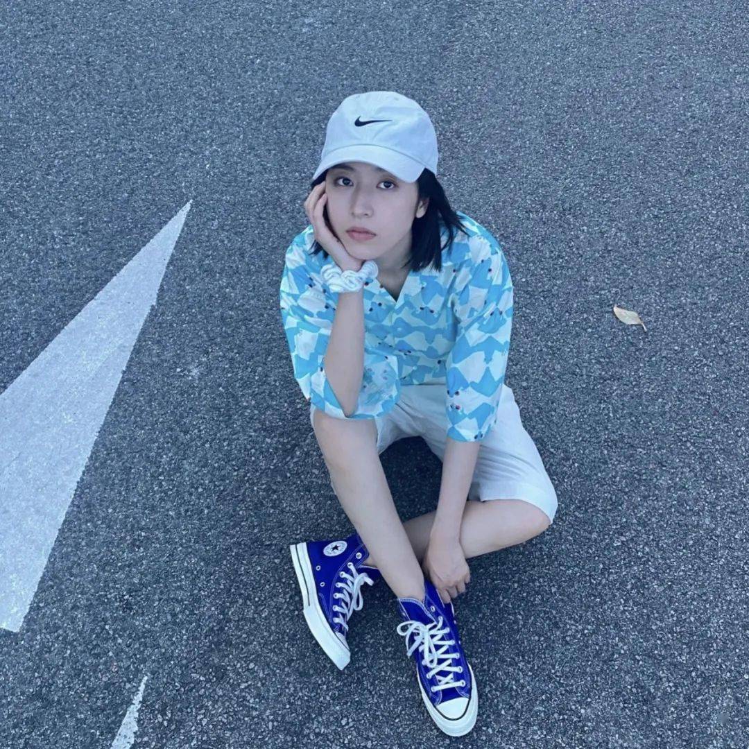 老爹|老爹衬衫递来一个眼神,小周和cc就懂了!