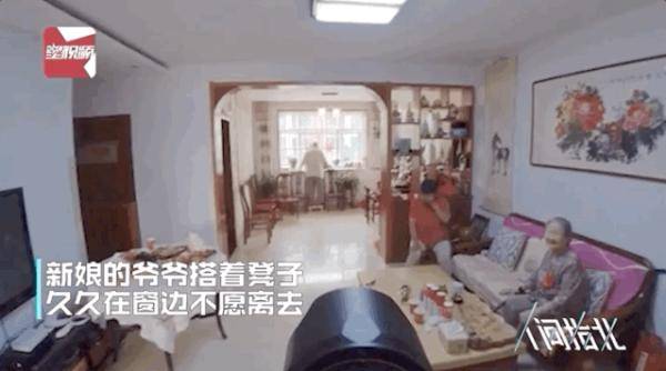 婚礼|新娘刚被接走，婚礼摄影师记录下娘家人真实一幕……