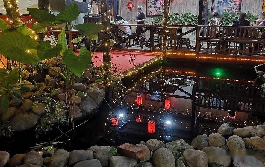 肉汁|我在漳州侨村里吃烧烤！东北烧烤超强阵容！特权价+送酒！晚餐夜宵安排！