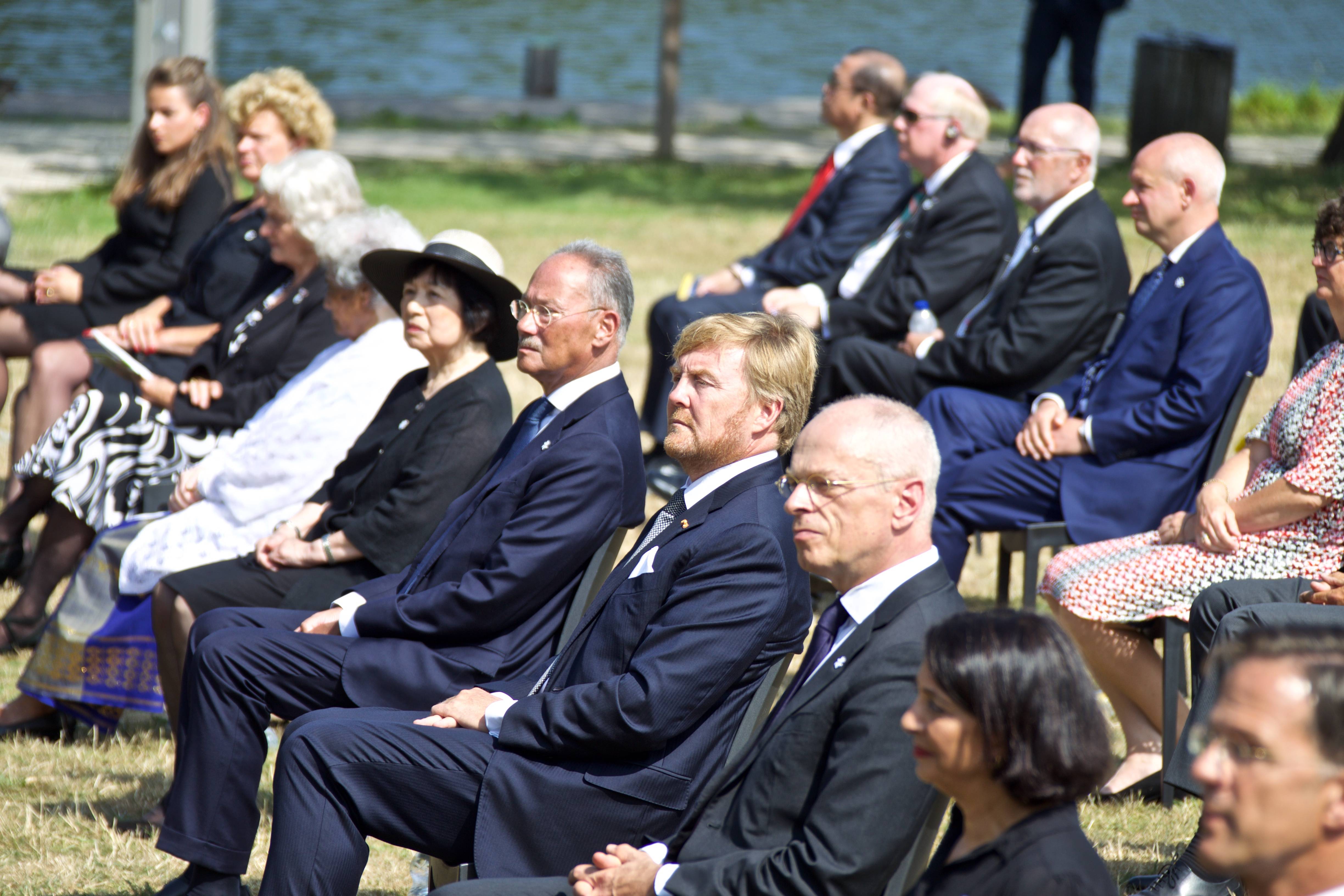 荷兰举行仪式纪念日本投降75周年