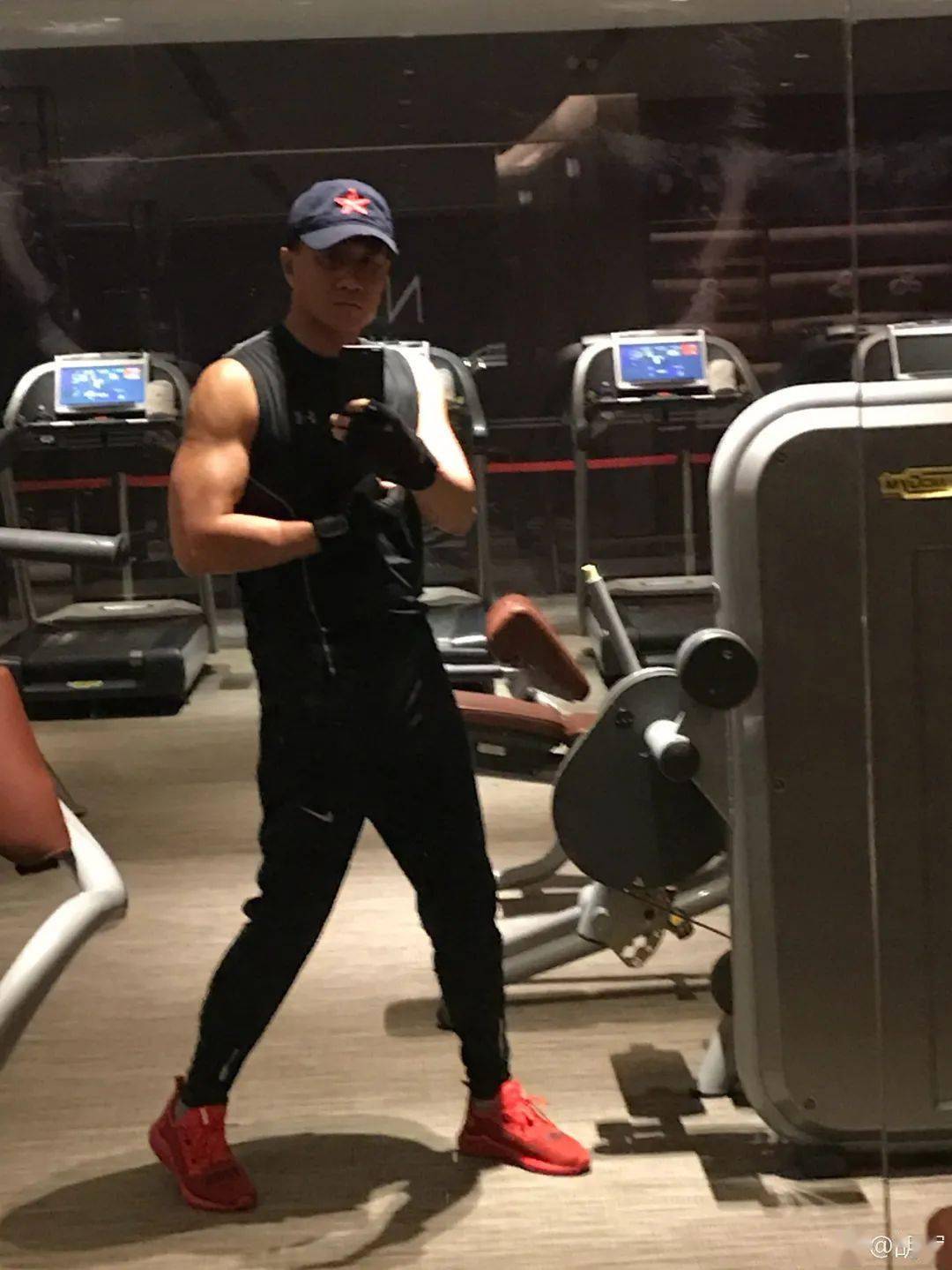 哥哥|元气哥哥蔡国庆的三百六十五个祝福里一定有“不会老”这一条