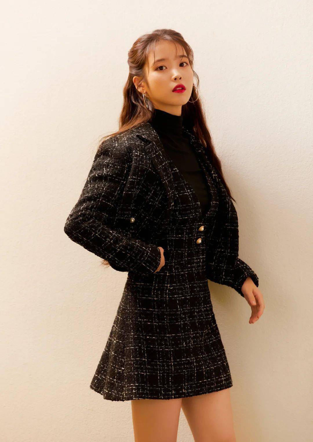 职场|你可乘风破浪，也可百变时尚，韩都把IU的衣橱搬来了