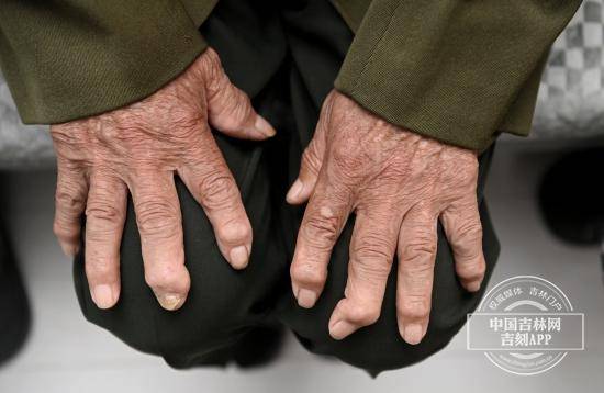 战场|致敬老兵刘德厚：战场上只有一个念头，为了新中国的胜利，向前冲！