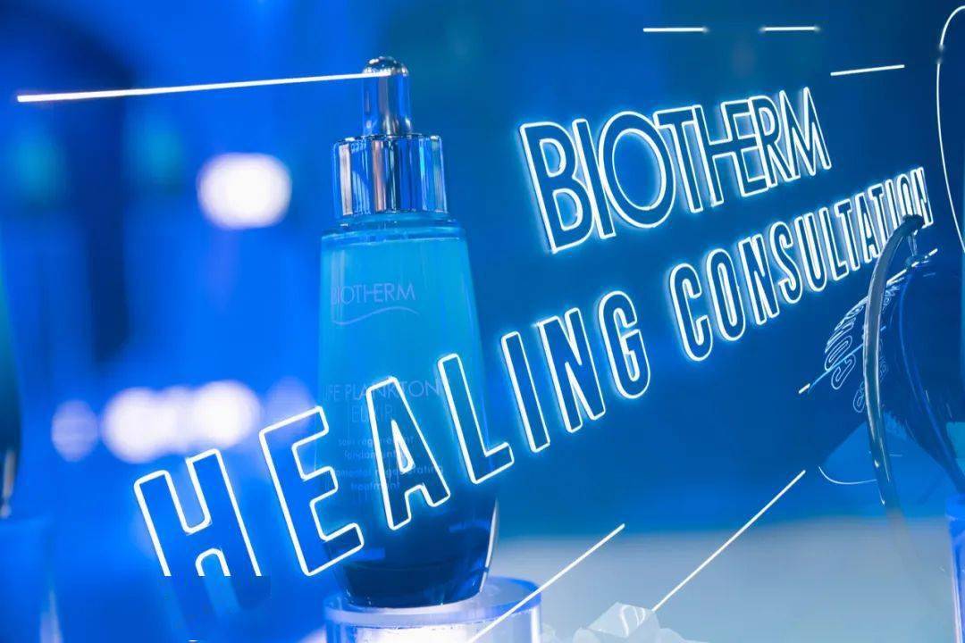 密室|和G.E.M.邓紫棋玩密室有意思，被她安利的小蓝瓶更有意思！