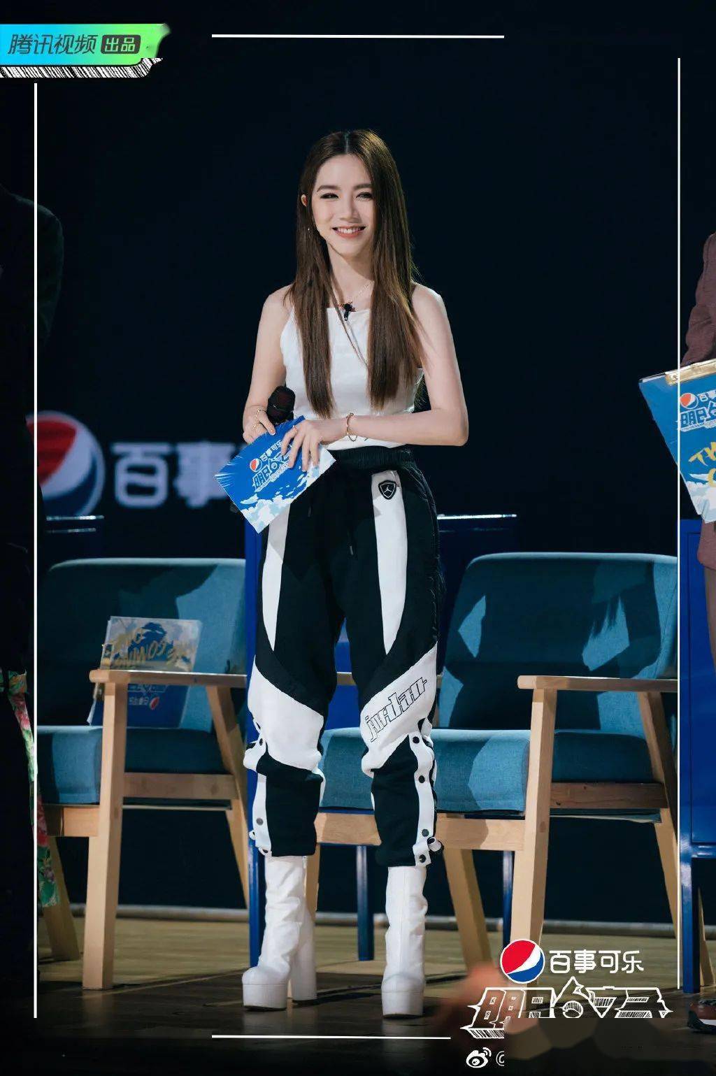 密室|和G.E.M.邓紫棋玩密室有意思，被她安利的小蓝瓶更有意思！