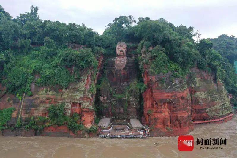 洪水退去乐山大佛佛脚脚踏受皮外伤景区预计本周内重新开放