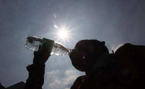 更糟|杭州女子睡觉一转身被老公吓坏了!更糟的是第二天...