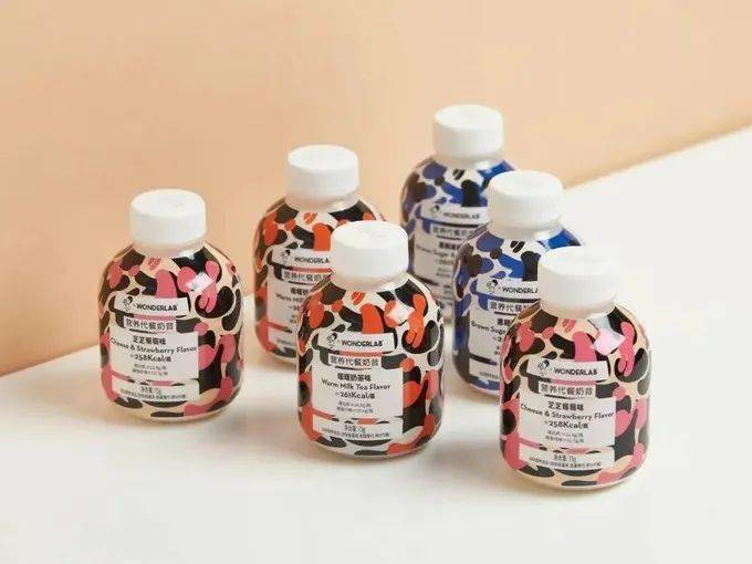 品牌|连卖鞋的都不放过，疯狂联名的喜茶还有救吗？