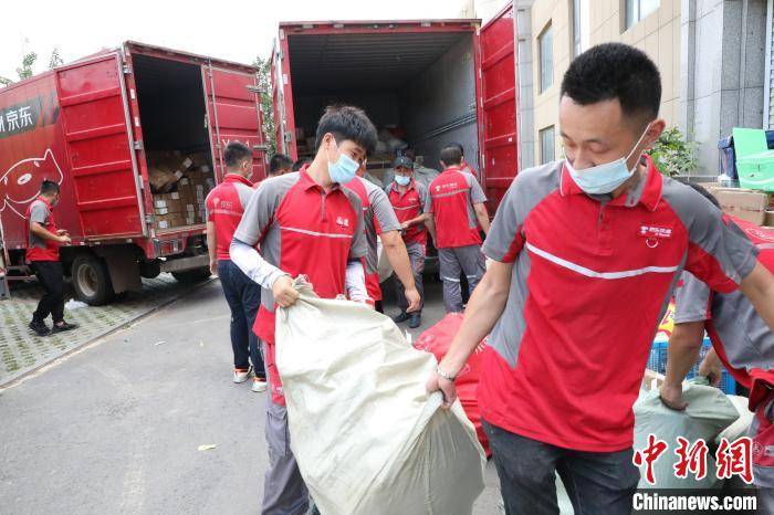 市民|大连湾街道解封后快件量暴增 首日配送量达“双十一”近四倍