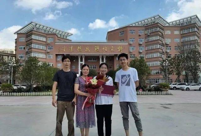 北大|这道选择题你会吗？清华还是北大