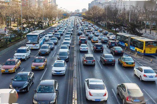 型反转|26个月以来最强正增长，车市V型反转背后，下半年3%~5%增幅可期