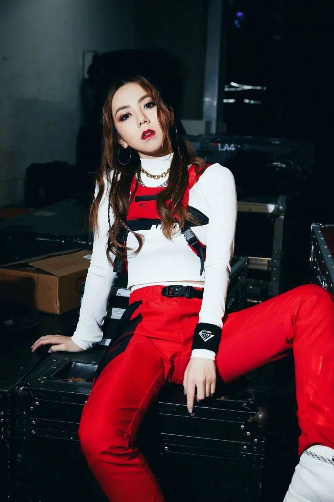 娃娃脸|Lisa、Jennie这些充满魅力的娃娃脸女生，到底是怎么化妆的？