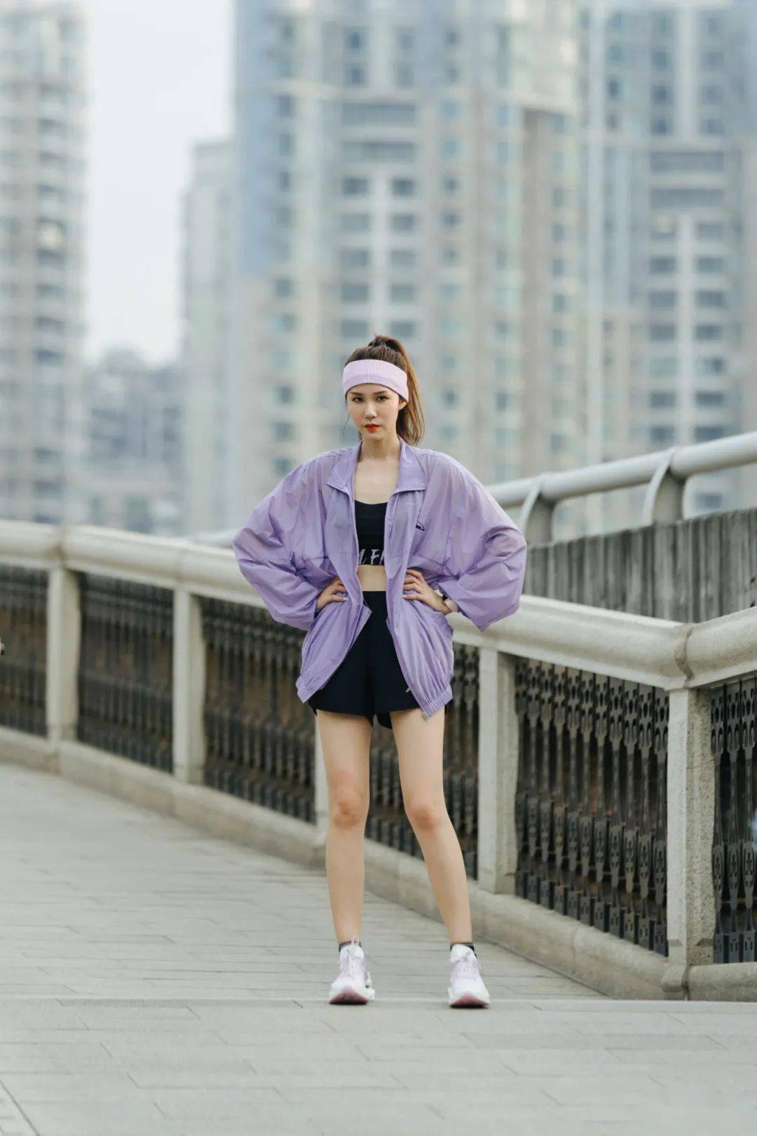 跑鞋|造型特辑 | 打破专业跑鞋“不时髦”的刻板印象,或许要看李宁「绝影」。