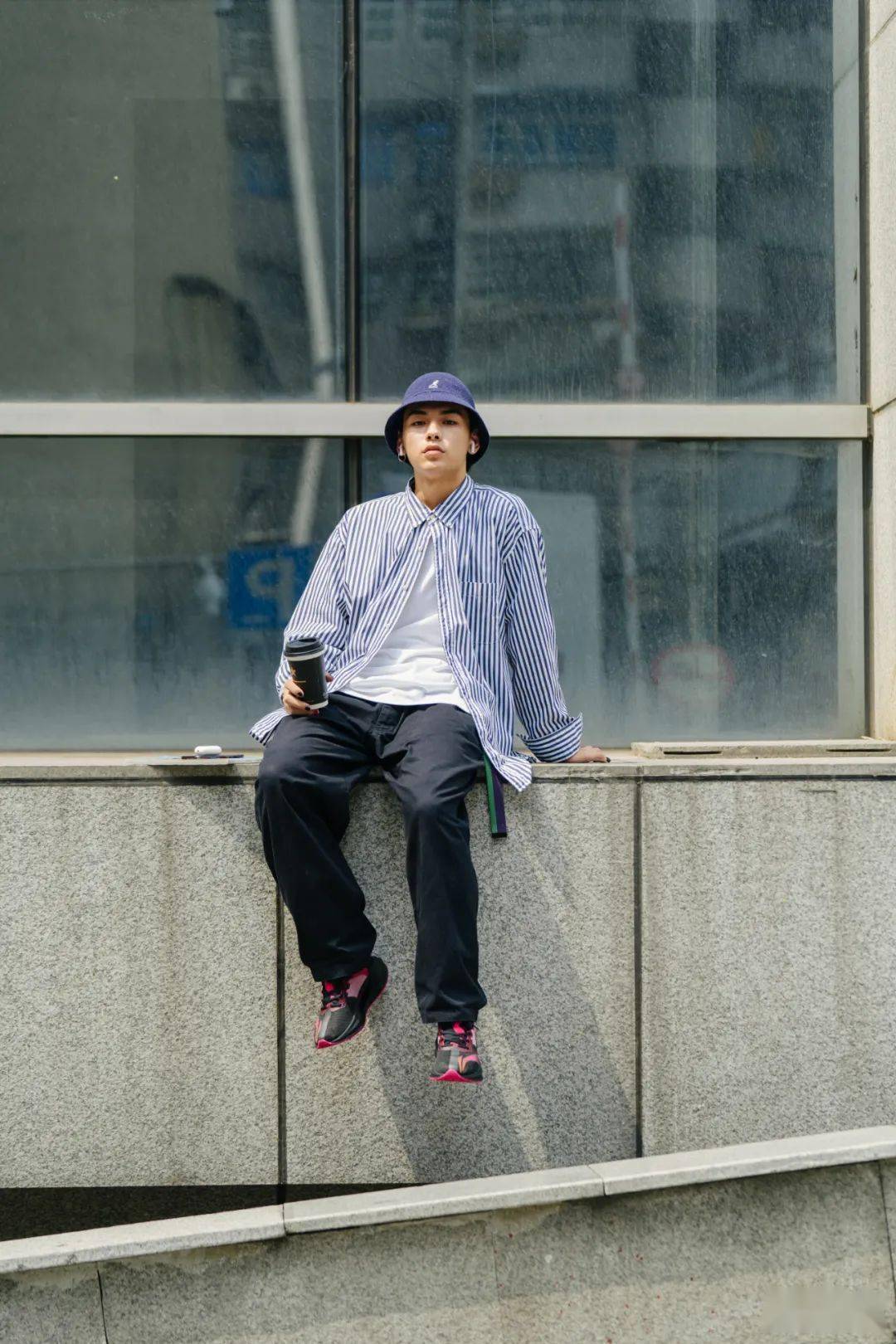 跑鞋|造型特辑 | 打破专业跑鞋“不时髦”的刻板印象,或许要看李宁「绝影」。