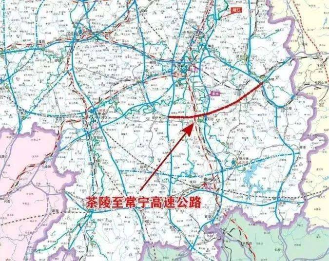 高速公路和醴陵至茶陵高速公路相接,经安仁县城东,止于安仁县华王乡