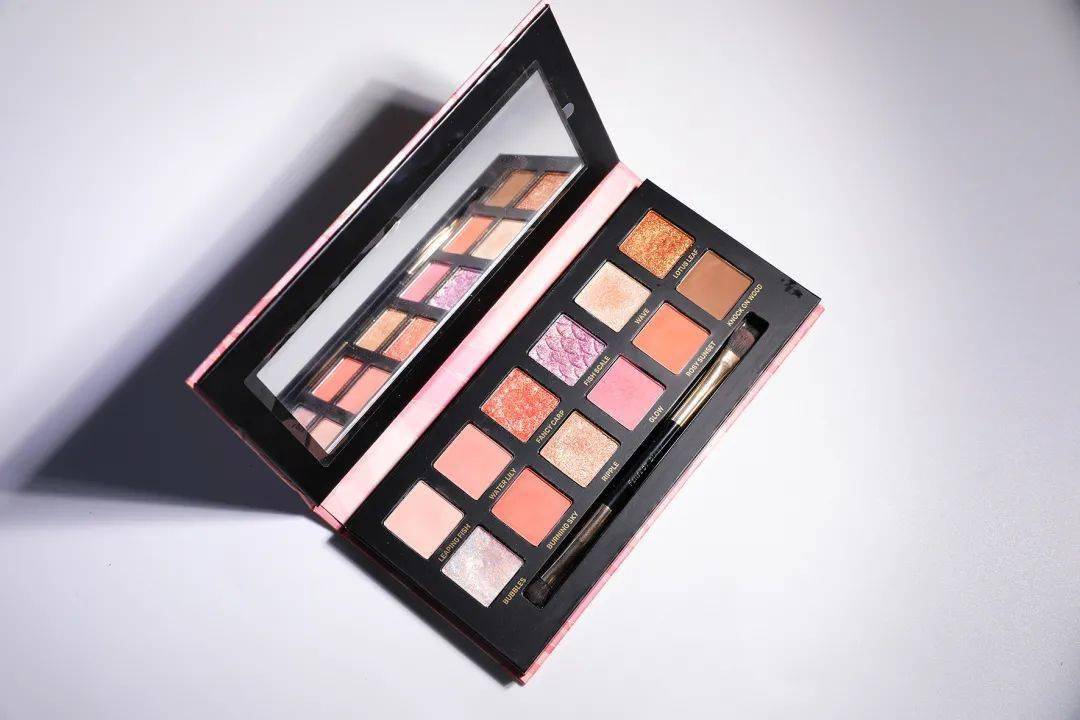 成功|素人改造|让你约会成功“换头”的妆容,全教给你们!