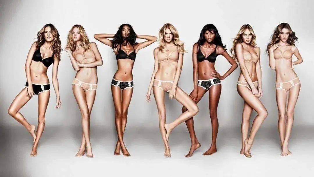 皮肤|白到发光的张雨绮性感冲出屏幕!这次成了“直女斩”