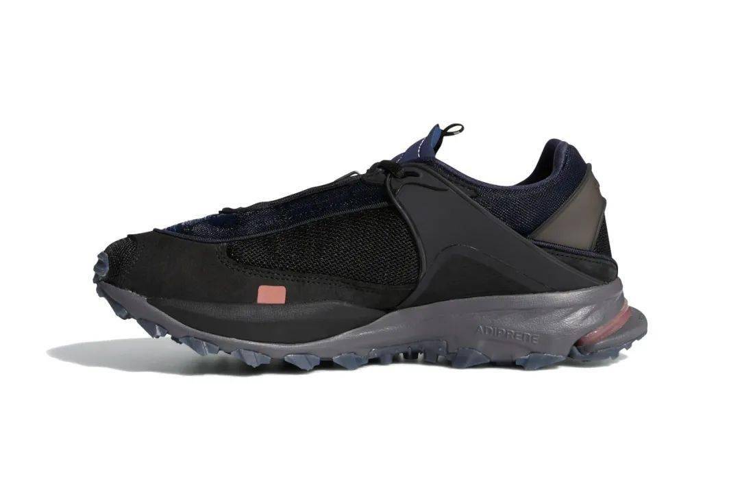 Bondi|不知道买什么的时候，就买黑色球鞋吧！