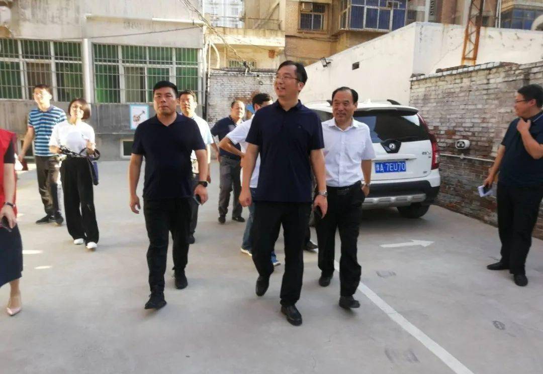 史建伟等调研督导巩义市创文工作时强调对照测评体系查漏补缺