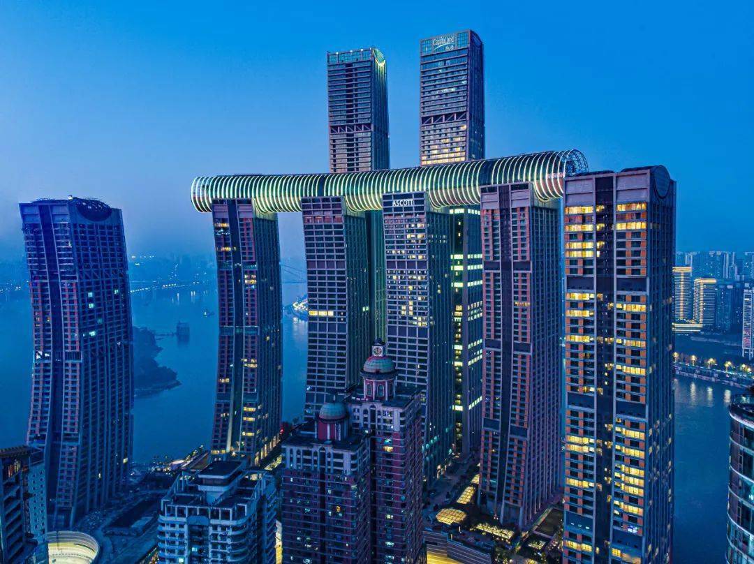 最全解析重庆来福士:建筑与空间的奢华关系