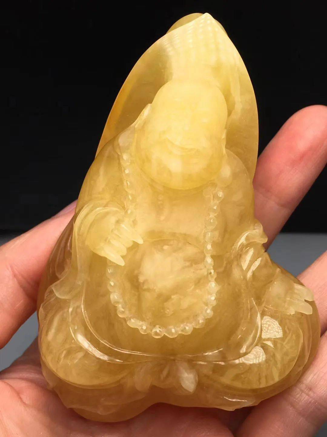 珠宝|红宝石为什么备受瞩目，用美貌迷惑人间的红宝石！