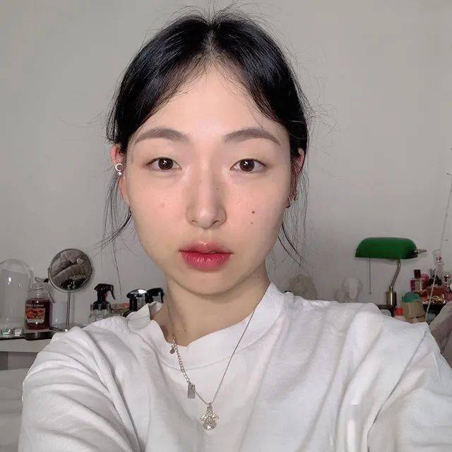 眼线|姜涩琪的眼妆迷倒了我，学习单眼皮怎么画都好看的秘诀