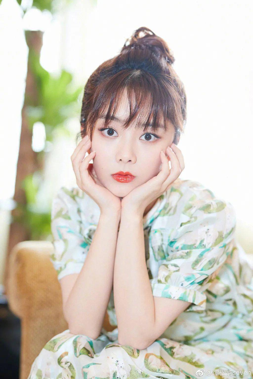 少女|30岁还在演高中生，人间“扫弟机”的少女感还剩几年？