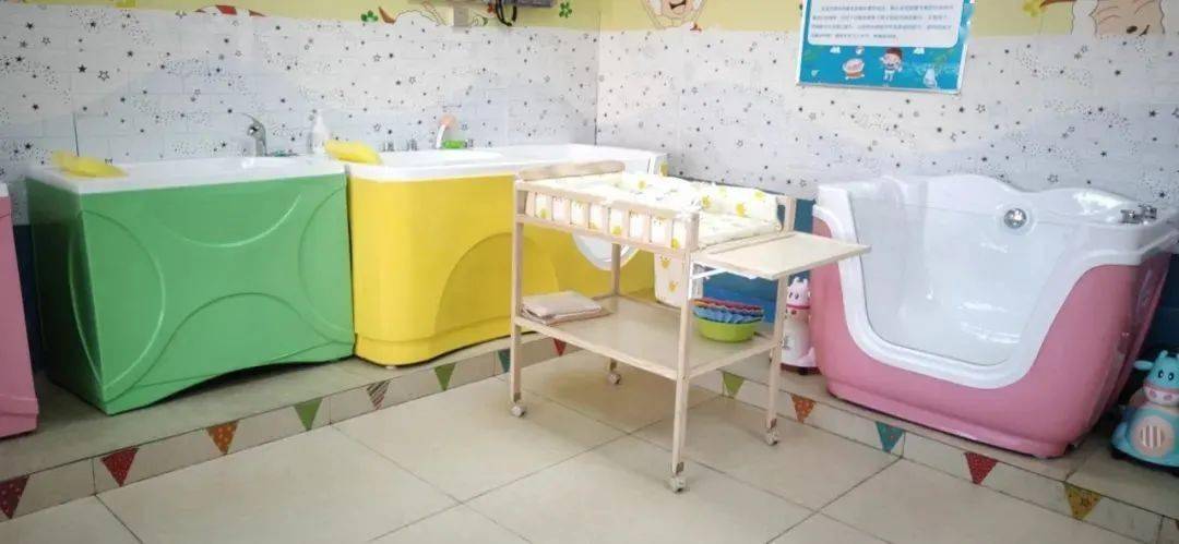 宝宝|洁净水质，超级放心！38.9元抢婴幼儿游泳套餐！游泳+抚触+洗澡...专业恒温水池