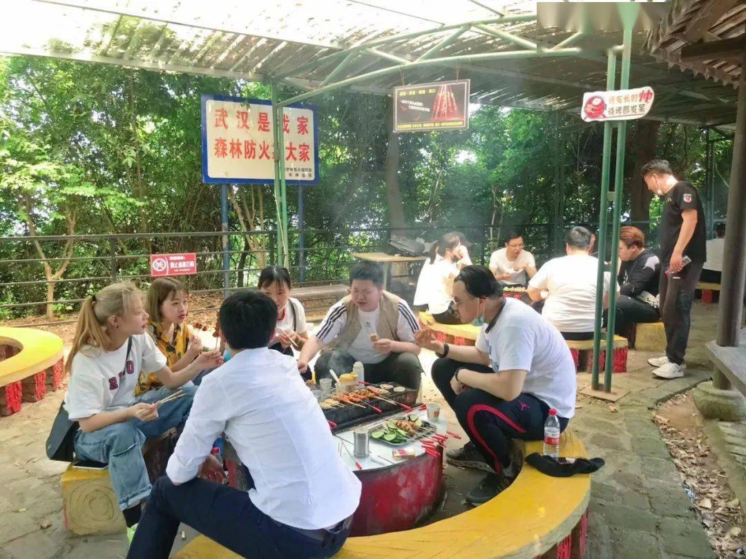 百把几十块住别墅,30元玩一天,张公山寨邀您来玩