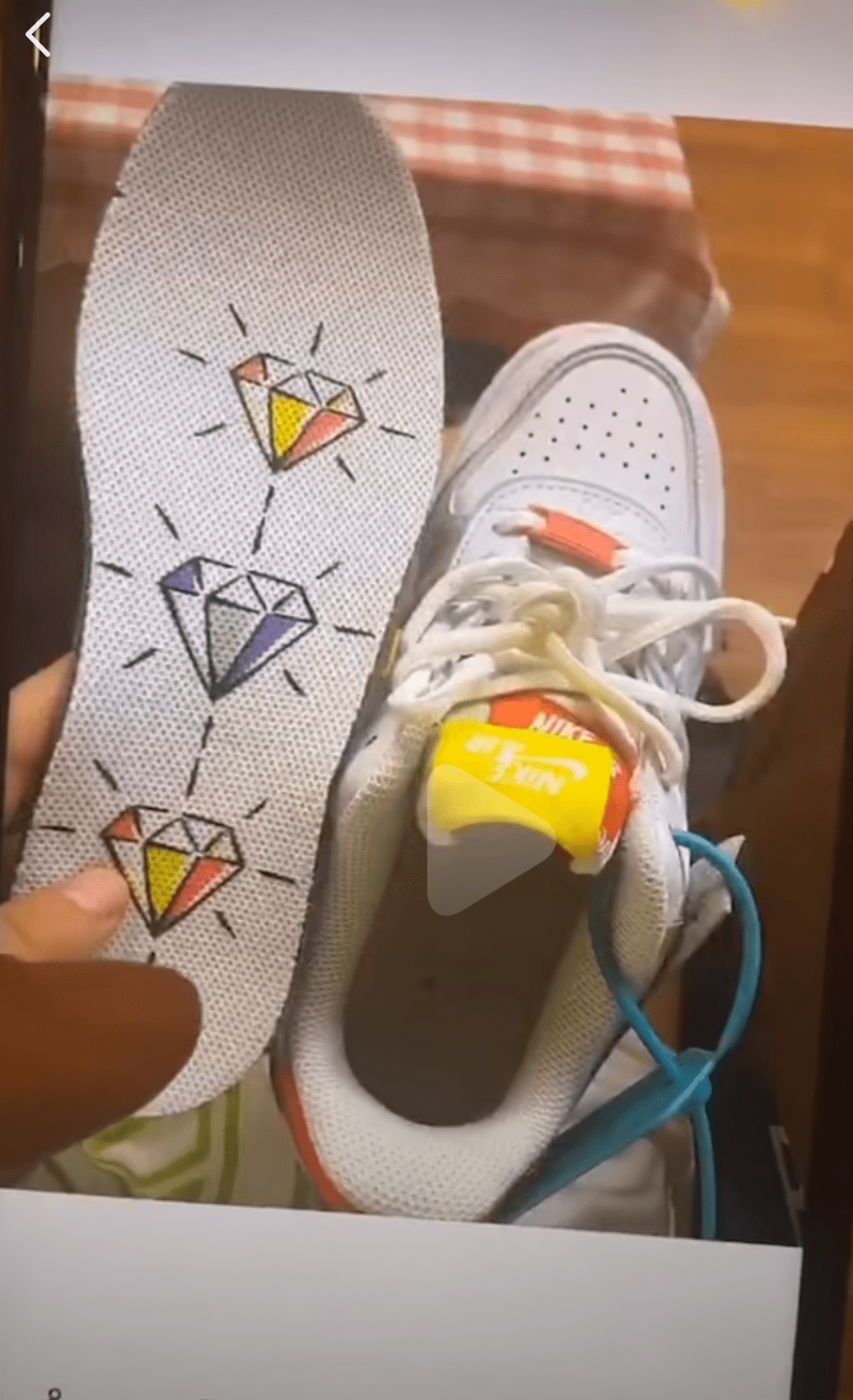 音视频|消费者“艺术家”还是球鞋品控真的差？女鞋友抖音视频引争议！