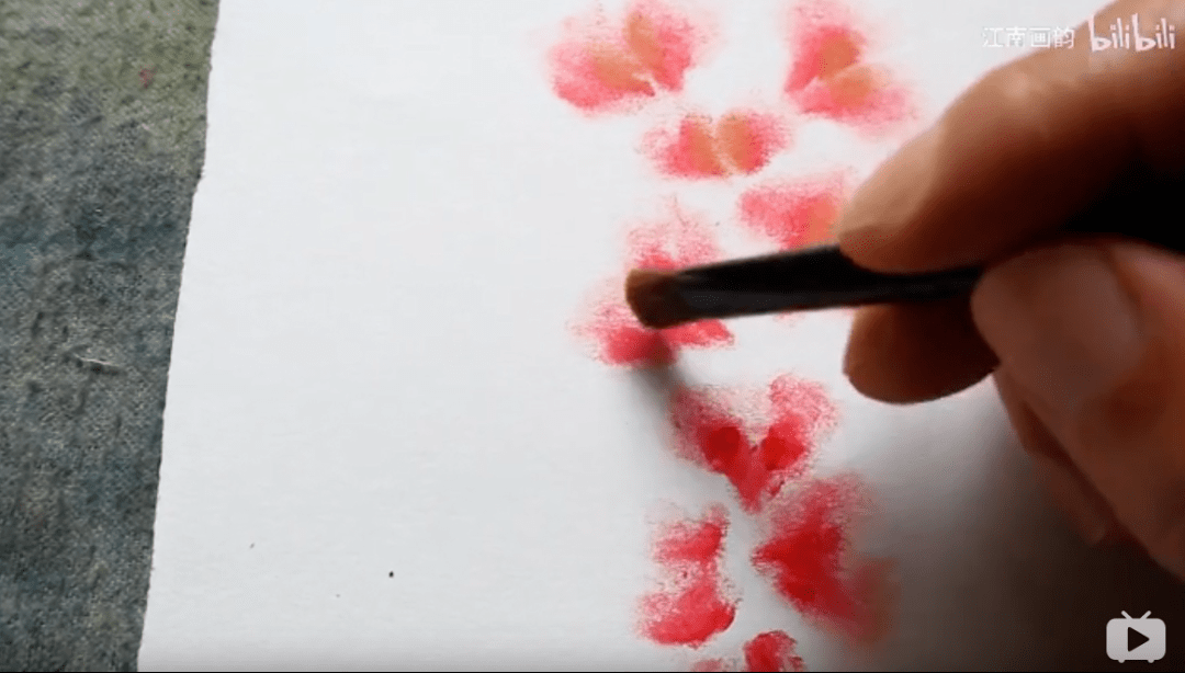 爷叔|好看又心疼！老爸用女儿500元的绝版口红，画出了上海豫园~