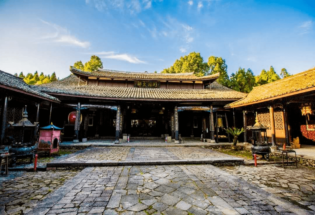 刘基庙位于文成县南田镇九都村,明英宗敕建,并于天顺三年(1459)告成.