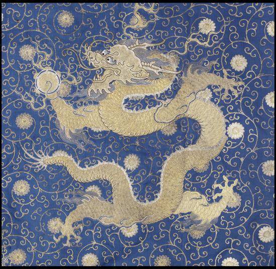 升职|皇帝服装上的龙图腾“升职记”