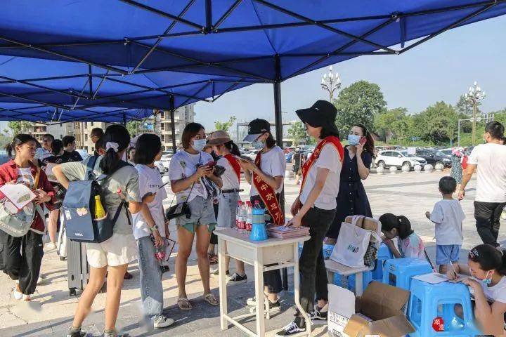 你好,新同学!南充高中临江校区举行启用仪式暨开学典礼