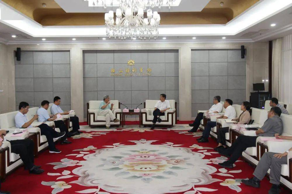 市委副书记顾兆文会见中关村天合科技成果转化工程院院长朱希铎一行