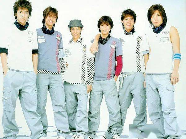 团体|帅气牙医突然火了!当年偶像团体已物是人非