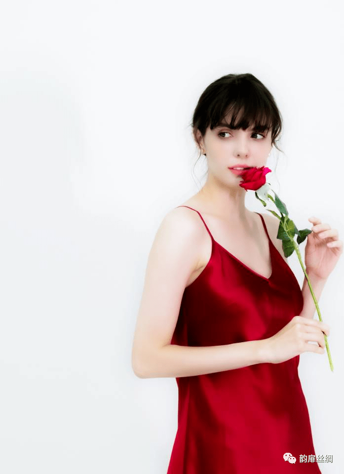 丝绸|30岁+的轻熟女，穿上丝绸家居服装才是自己